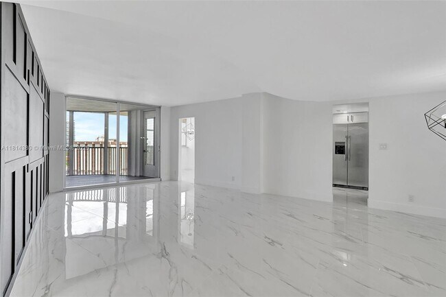 Foto del edificio - 100 Golden Isles Dr