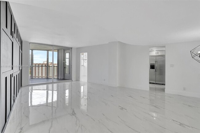 Building Photo - 100 Golden Isles Dr