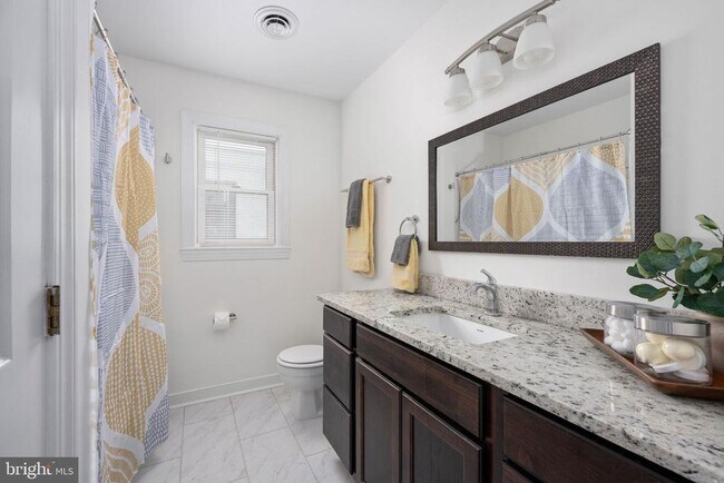 Foto del edificio - 620 Kenmore Ave