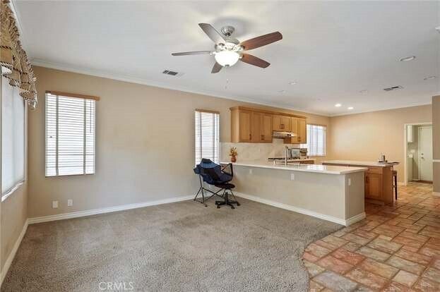 Building Photo - 8880 E Foxhollow Dr