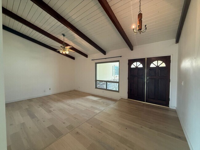 Foto del edificio - 7809 Westdumfries Ct