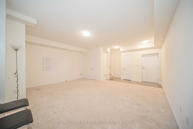 Building Photo - 181 Parktree Dr