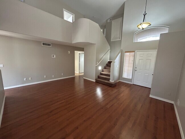 Foto del edificio - 4132 E Anderson Dr