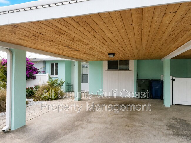 Foto del edificio - 325 Englewood Isles Pkwy