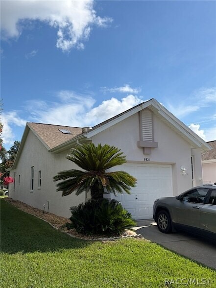 Foto del edificio - 6821 E Queensbury Ln