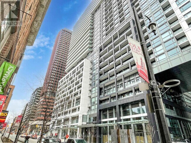 Photo du bâtiment - 135 Lower Sherbourne St