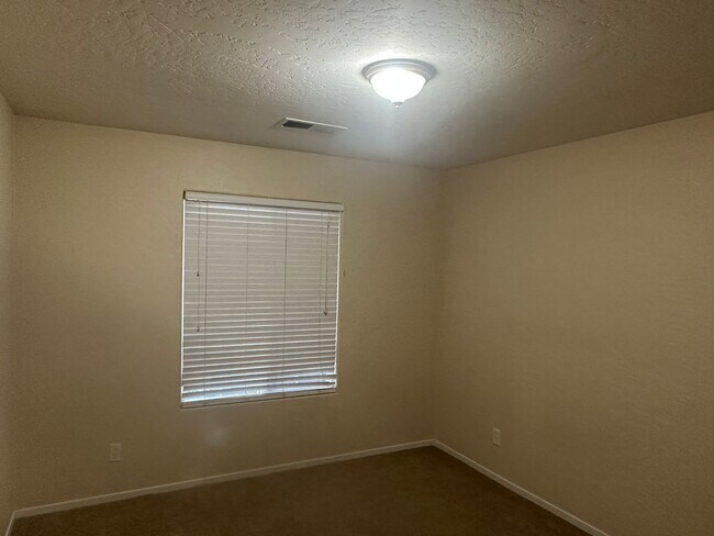 Building Photo - Open floor plan home for rent in Shannon R...