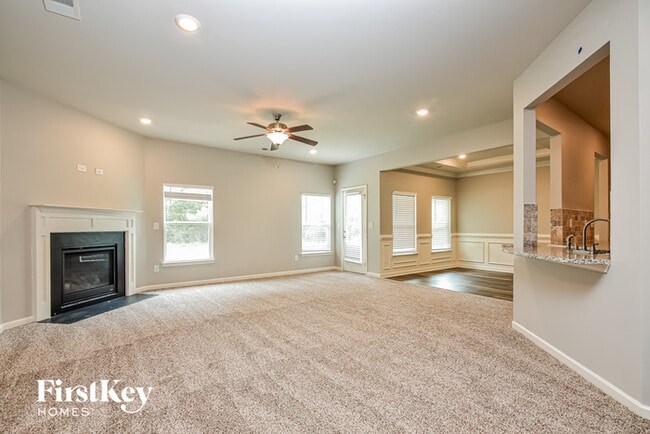 Building Photo - 130 Kestrel Cir