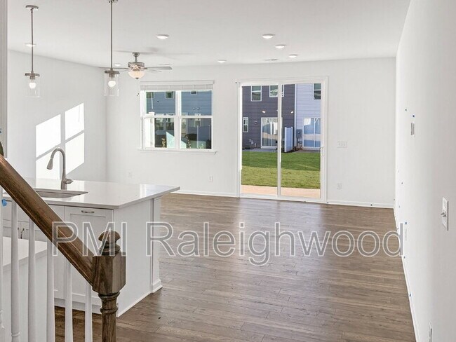 Foto del edificio - 135 Siebold St