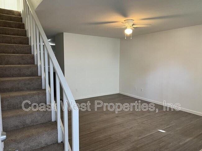Foto del edificio - 1176 Cypress Ave