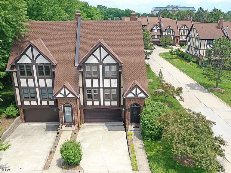 3505 Leeds Rd, Beachwood, OH 44122 Townhome Rentals in Beachwood OH