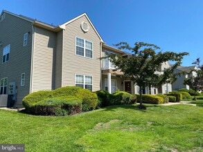 Building Photo - 154 Crestmont Dr
