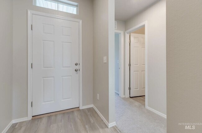 Foto del edificio - 19570 Nanticoke Ave