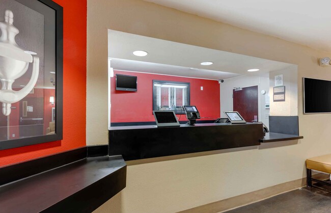 Foto del edificio - Furnished Studio-St. Louis - Airport - Cen...