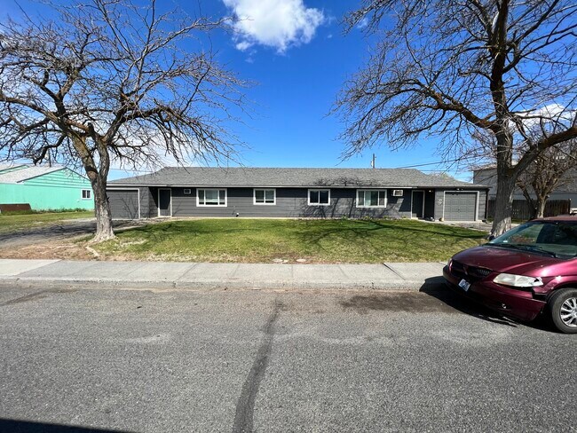 Foto del edificio - 1219 Arlington Dr