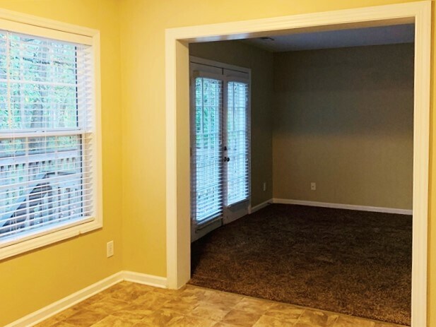 Foto del edificio - 524 Wyndham Dr