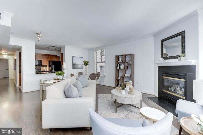 Foto del edificio - 631 D Street NW