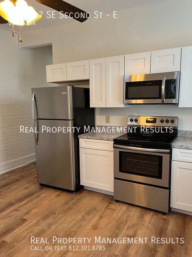 Building Photo - 2 Bedroom, 1 Bath Apartment Near Haynie's ...