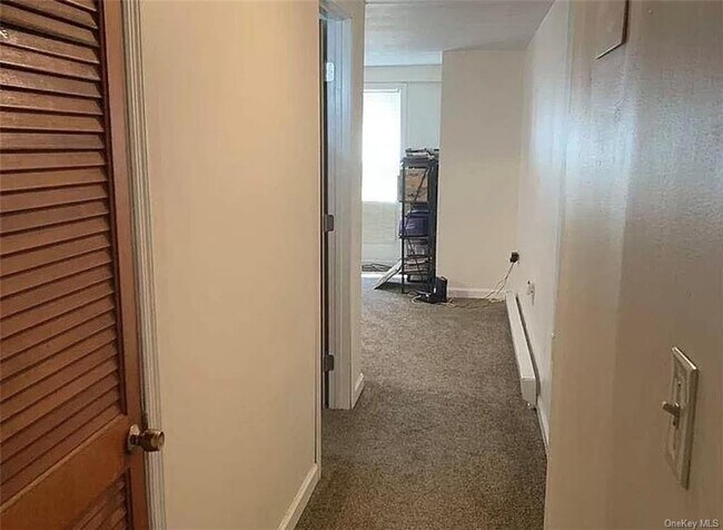 Building Photo - 11 Cherry St