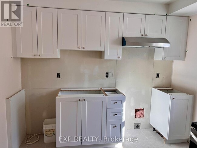 Building Photo - 75 Holland Ave