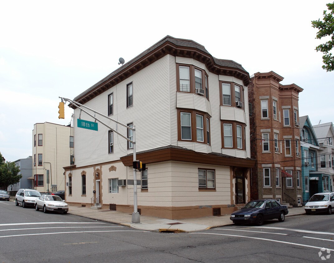 1719 Kerrigan Ave, Union City, NJ 07087 Apartments 1719 Kerrigan Ave