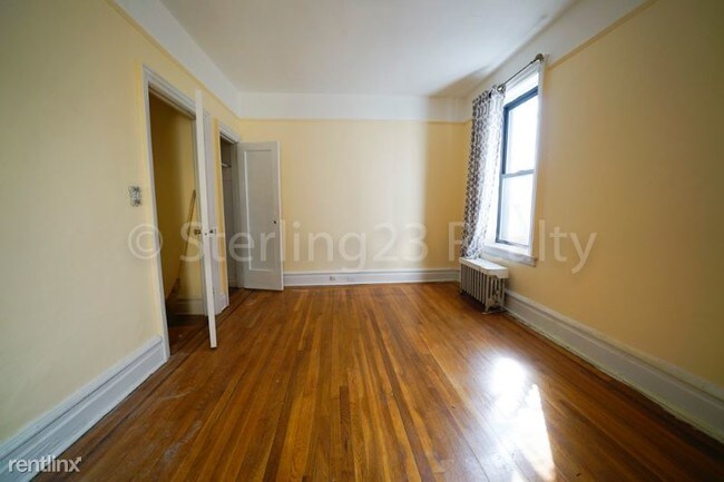 Building Photo - 35-06 73rd St