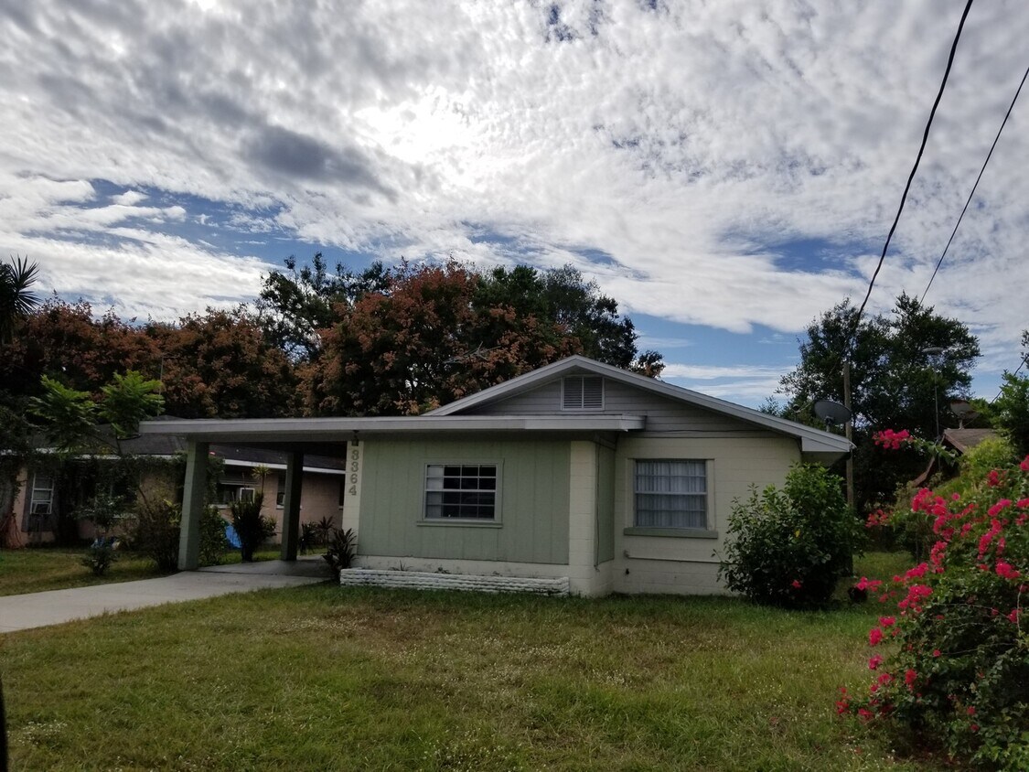 Foto principal - 3-Bedroom Home in Northwest Winter Haven
