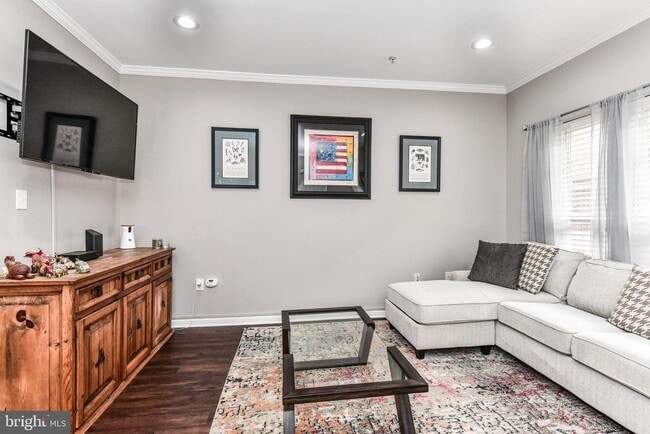Building Photo - 6109 Madison Crest Ct