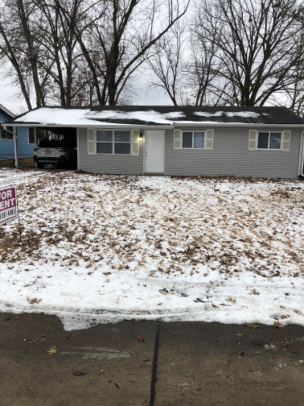 12 Warsen Ave, Wentzville, MO 63385 House Rental in Wentzville, MO