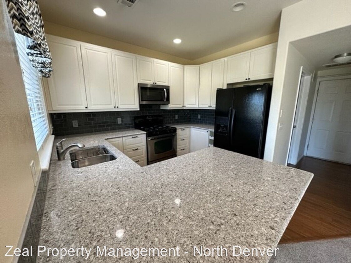 Primary Photo - 2 br, 2.5 bath House - 13122 Grant Circle ...