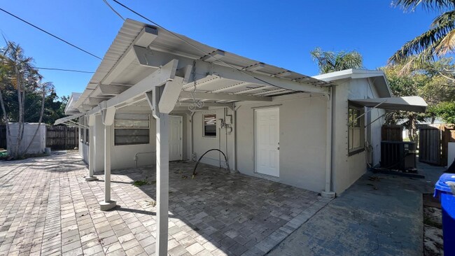 Photo - 1120 NE 23rd Pl House