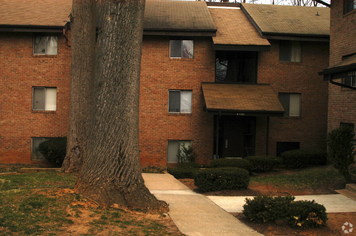 Building Photo - Rogers Post Apartments