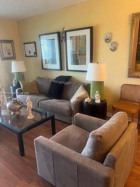 Foto del edificio - 7797 Golf Cir Dr