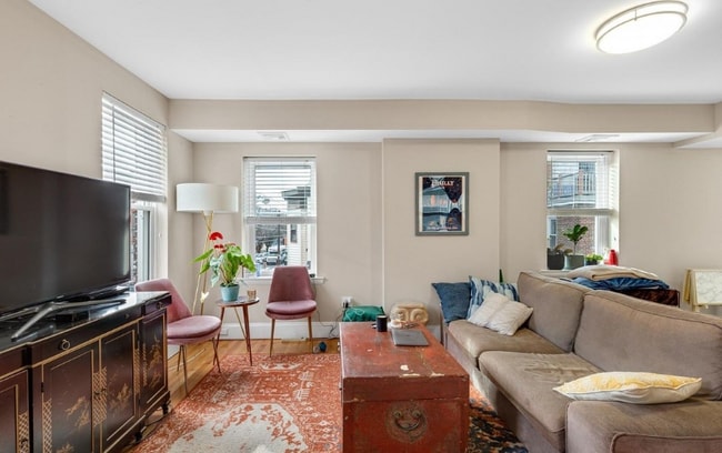 Building Photo - 722 S 22nd St