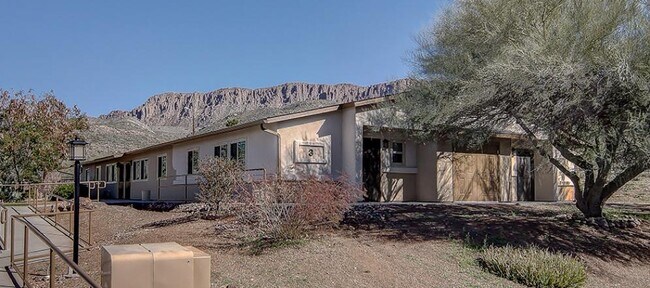 Building Photo - 199 W Gray Dr