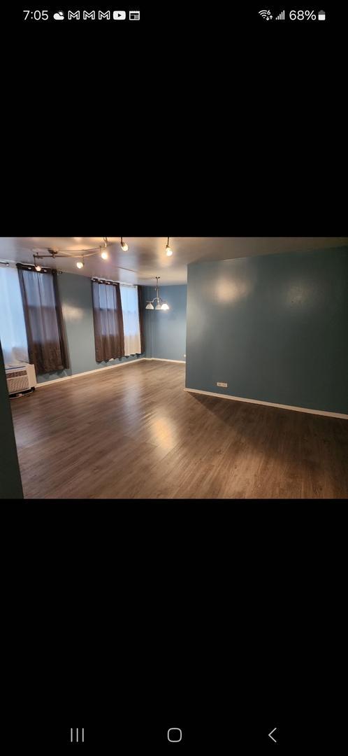 Building Photo - 2 bedroom in Chicago IL 60652