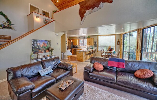 Building Photo - For Rent – 7857 Lockwood Drive, Pinetop, Arizona