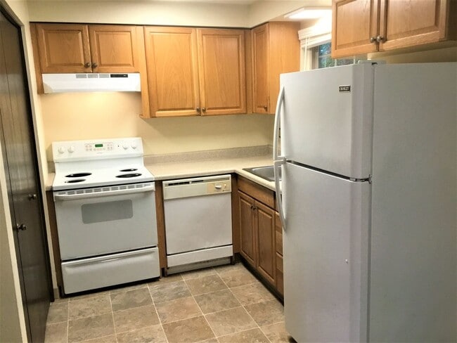 Photo - 739000 Apartment