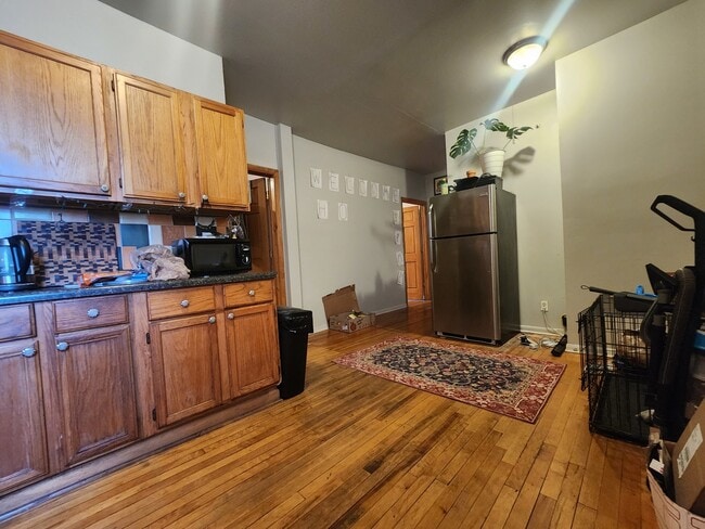 Building Photo - 2220 N St Louis Ave