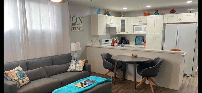 Foto principal - 4667 Ocean Blvd