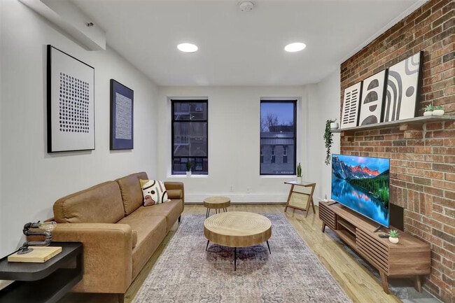 Building Photo - 179 E 102nd St