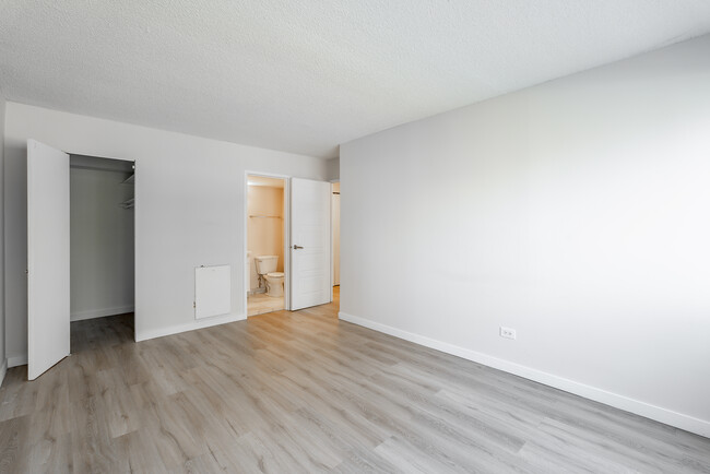Building Photo - Joie De Vivre Apartments