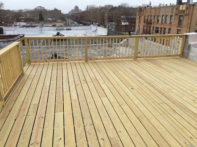 Foto del edificio - 850 Clarkson Ave