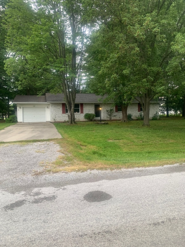 15 Bob A Rosa Ave, Murphysboro, IL 62966 House Rental in Murphysboro