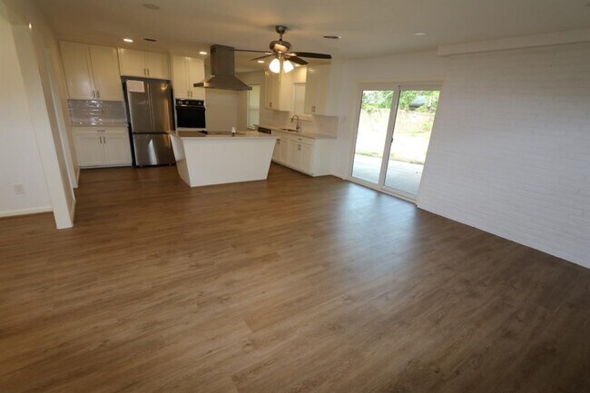 Foto del edificio - 5414 Spellman Rd