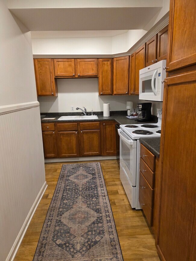 Foto del edificio - 161 Melrose Ave