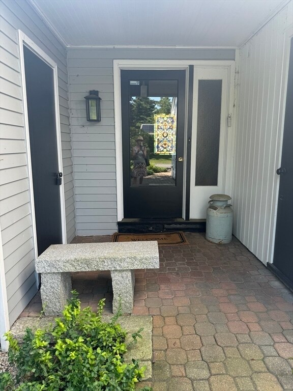 Foto del edificio - 135 Oakcrest Dr