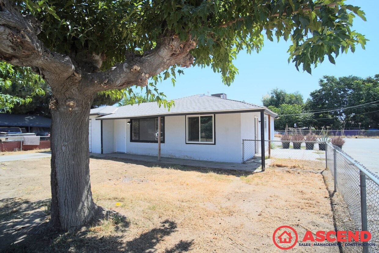 Foto principal - Charming Home in Arvin!