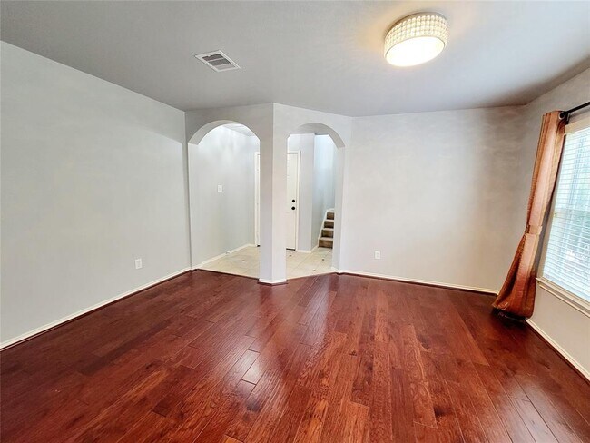 Building Photo - 12726 Wisteria Park Dr