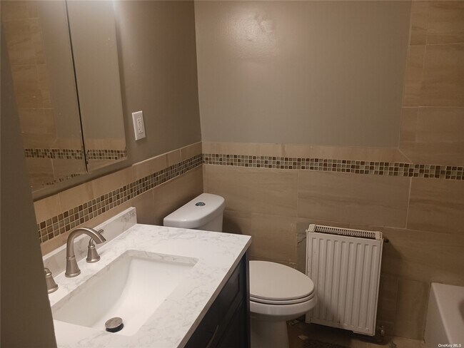 Building Photo - 138-46 Brookville Blvd